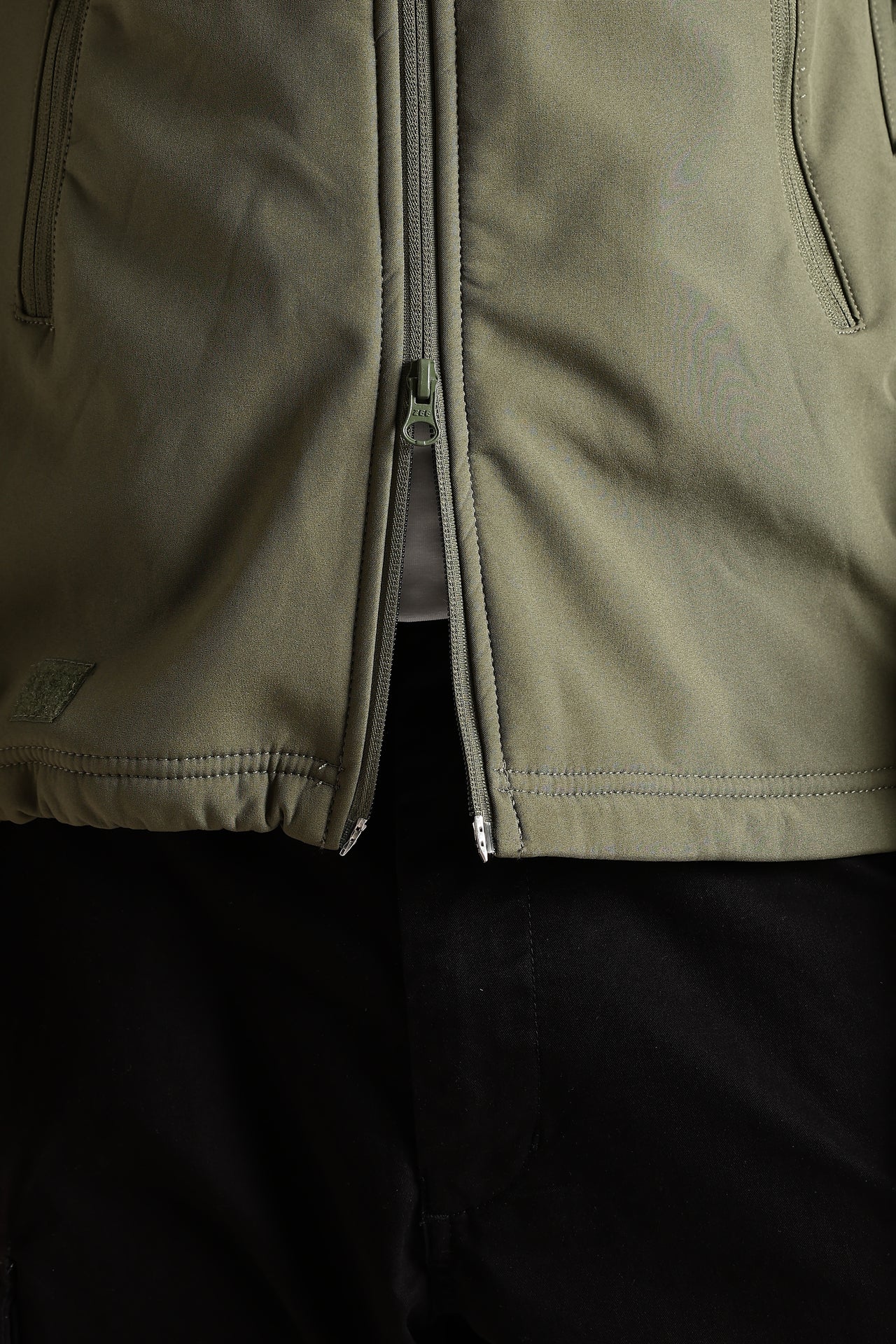 Tactical Softshell Military Jacket with Shoulder Flaps - Olive Green